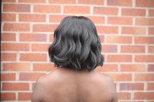Load image into Gallery viewer, Kimora Wavy Wig
